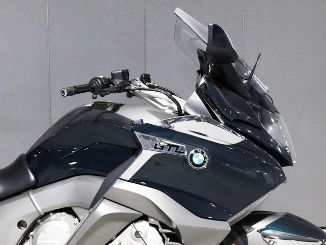2019 BMW, 97 655 km, dovoz Kanada — foto 4 z 5