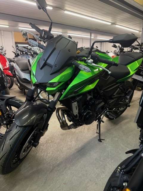 2026 Kawasaki, dovoz Kanada — foto 5 z 5