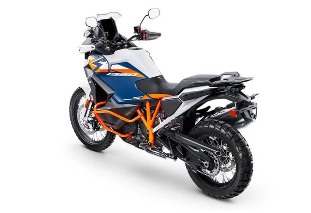 2026 KTM, dovoz Kanada — foto 3 z 5