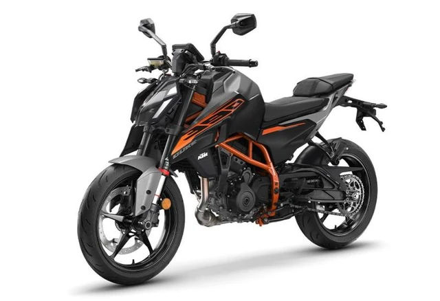 2026 KTM, dovoz Kanada — foto 4 z 5