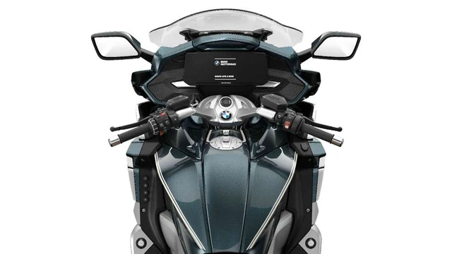 2026 BMW, dovoz Kanada — foto 2 z 4