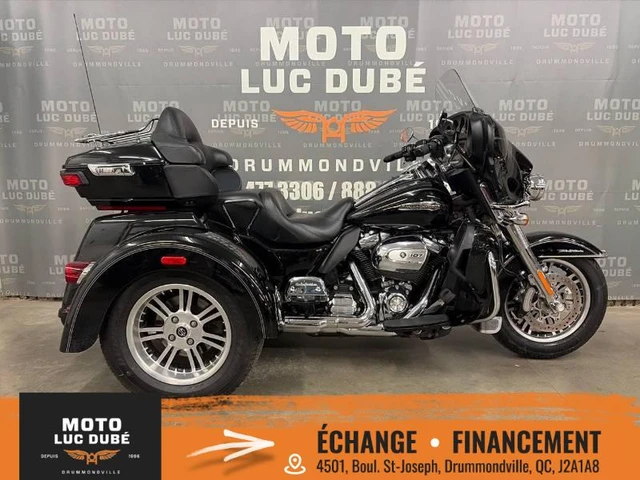 2017 Harley-Davidson, 14 328 km, dovoz Kanada — foto 1 z 5 2017 Harley-Davidson, 14 328 km, dovoz Kanada — foto 1 z 5