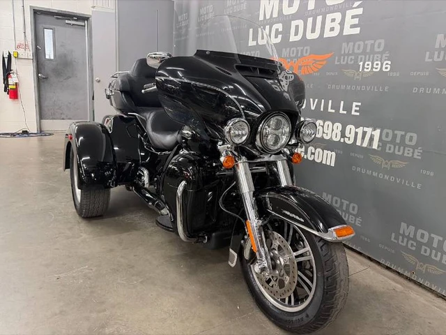 2017 Harley-Davidson, 14 328 km, dovoz Kanada — foto 3 z 5