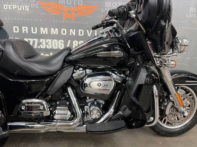 2017 Harley-Davidson, 14 328 km, dovoz Kanada — foto 5 z 5