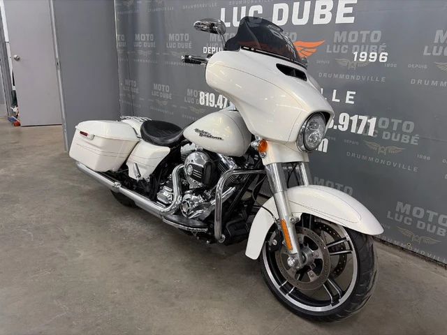 2014 Harley-Davidson, 96 058 km, dovoz Kanada — foto 2 z 5