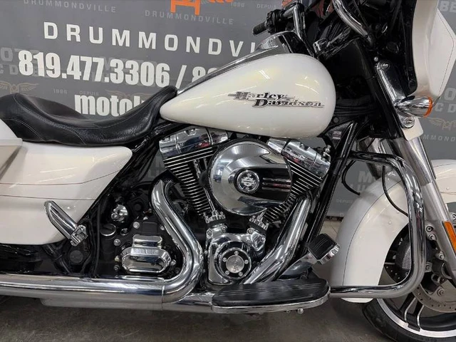 2014 Harley-Davidson, 96 058 km, dovoz Kanada — foto 5 z 5