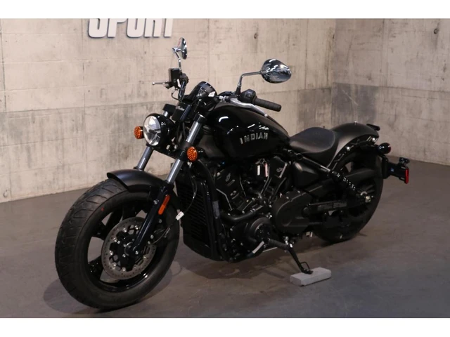 2026 Indian, dovoz Kanada — foto 2 z 5