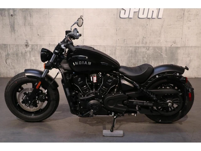 2026 Indian, dovoz Kanada — foto 3 z 5