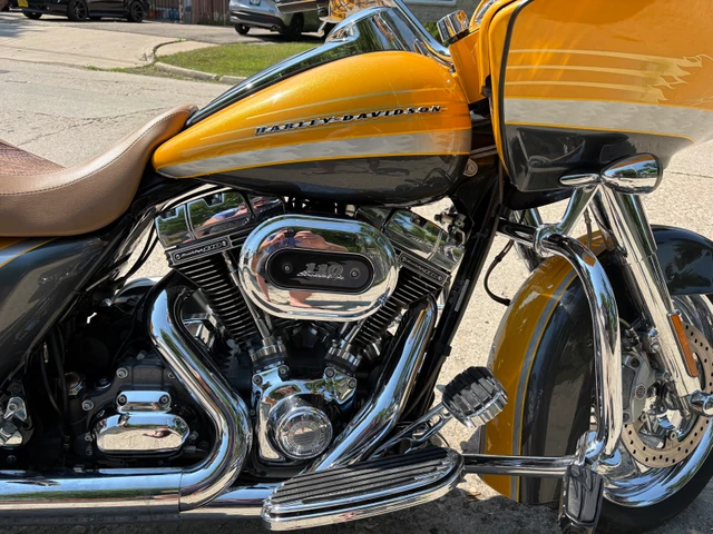 2009 Harley-Davidson, 13 500 km, dovoz Kanada — foto 5 z 5