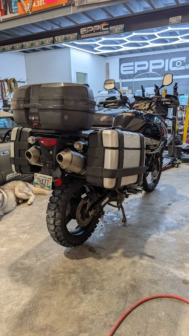 2008 Suzuki, dovoz Kanada — foto 4 z 5