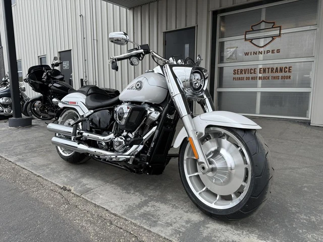 2026 Harley-Davidson, dovoz Kanada — foto 2 z 5