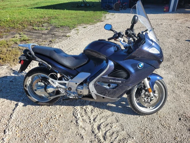 2003 BMW, 58 000 km, dovoz Kanada — foto 5 z 5