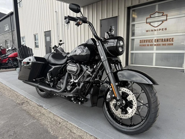 2025 Harley-Davidson, 19 km, dovoz Kanada — foto 2 z 5