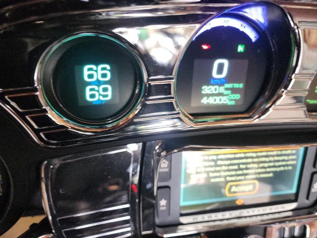 2014 Harley-Davidson, 44 000 km, dovoz Kanada — foto 4 z 5