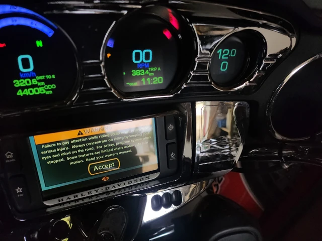 2014 Harley-Davidson, 44 000 km, dovoz Kanada — foto 5 z 5