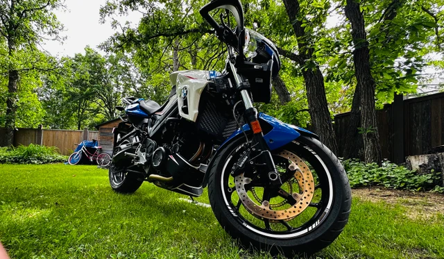 2014 BMW, 11 500 km, dovoz Kanada — foto 2 z 5