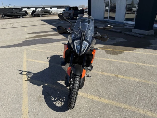 2026 KTM, dovoz Kanada — foto 3 z 5