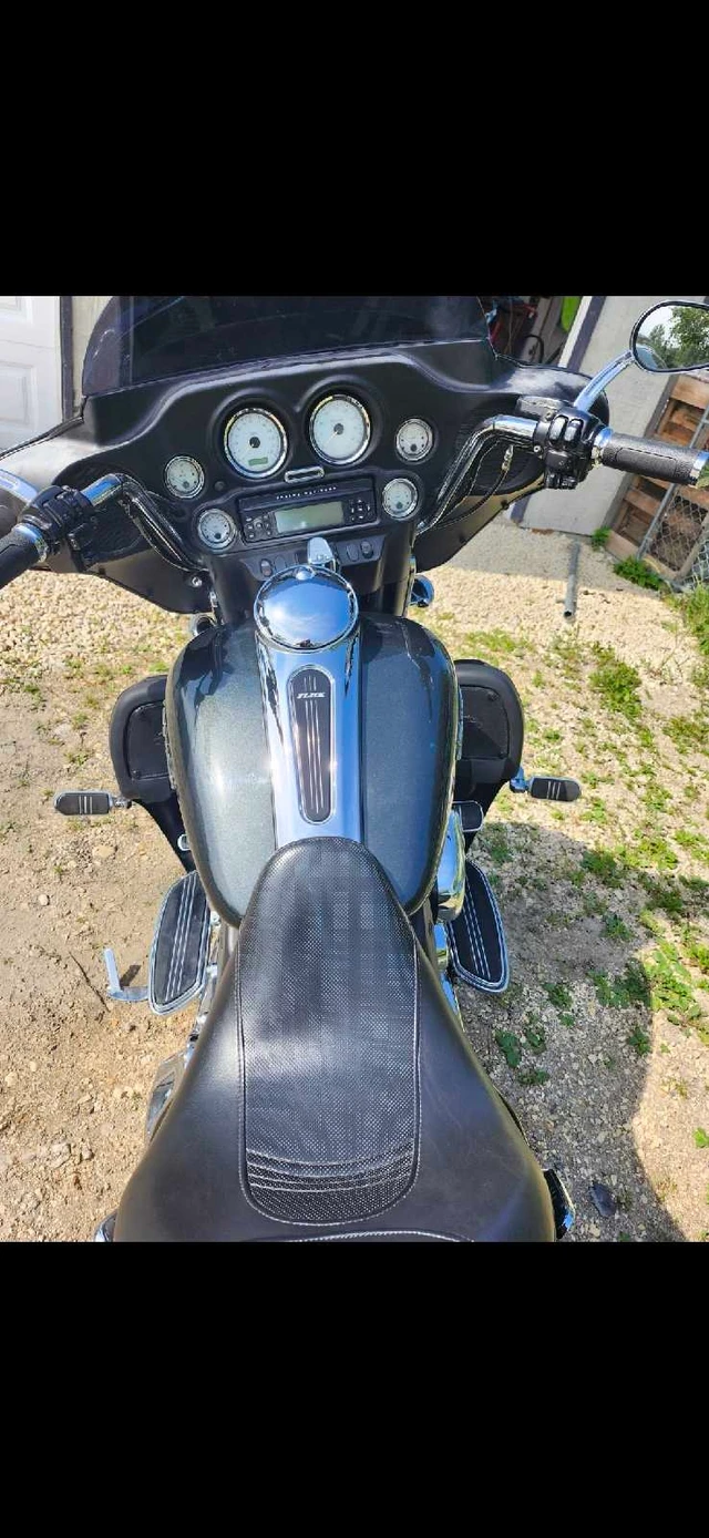 2008 Harley-Davidson, 85 000 km, dovoz Kanada — foto 4 z 5