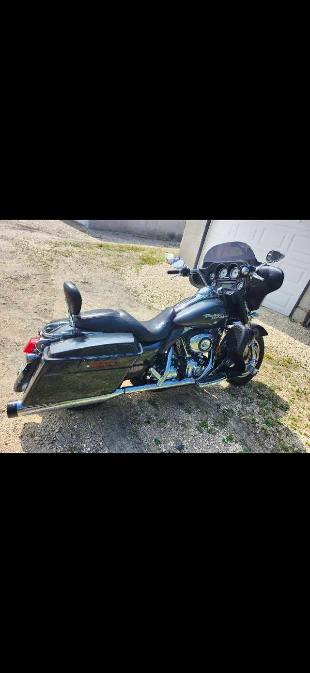2008 Harley-Davidson, 85 000 km, dovoz Kanada — foto 5 z 5
