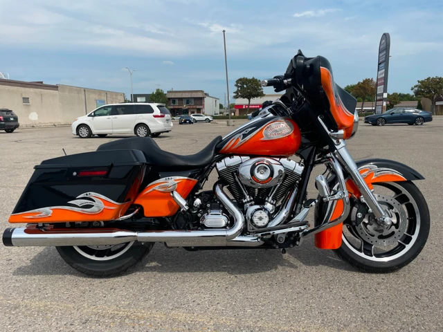 2012 Harley-Davidson, 74 000 km, dovoz Kanada — foto 3 z 5