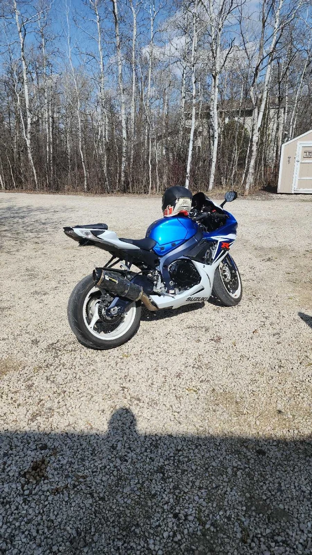 2011, 38 000 km, dovoz Kanada — foto 3 z 3