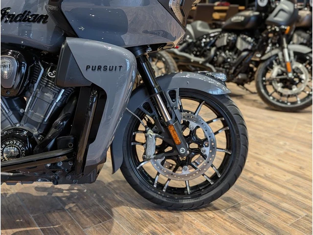 2023 Indian, 24 511 km, dovoz Kanada — foto 4 z 5