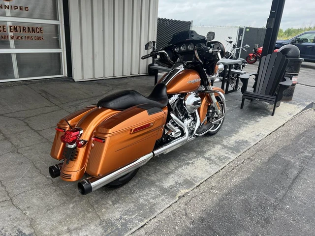 2015 Harley-Davidson, 115 460 km, dovoz Kanada — foto 2 z 5