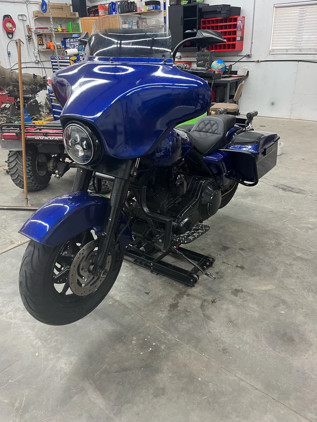 2005 Harley-Davidson, 100 000 km, dovoz Kanada — foto 2 z 5