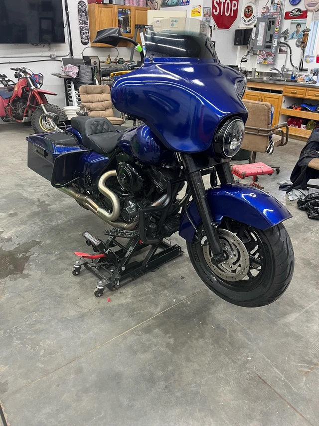 2005 Harley-Davidson, 100 000 km, dovoz Kanada — foto 3 z 5