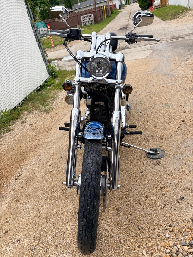 2004 Harley-Davidson, 28 638 km, dovoz Kanada — foto 4 z 5