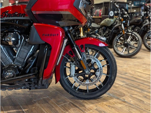 2022 Indian, 45 143 km, dovoz Kanada — foto 4 z 5