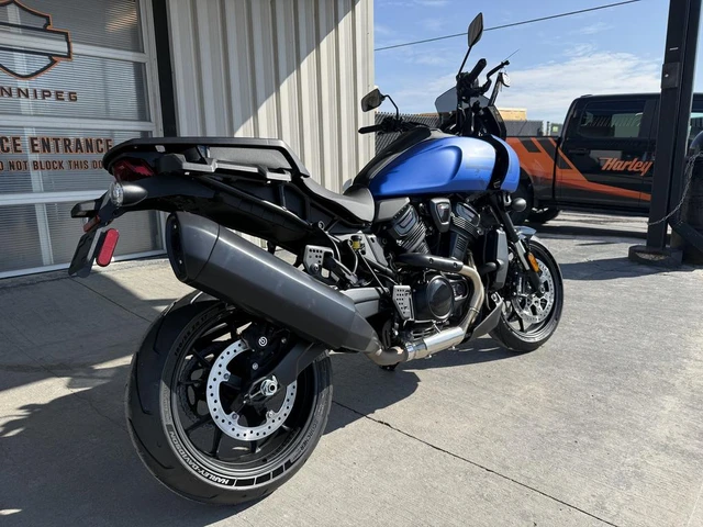 2026 Harley-Davidson, 1 km, dovoz Kanada — foto 2 z 5