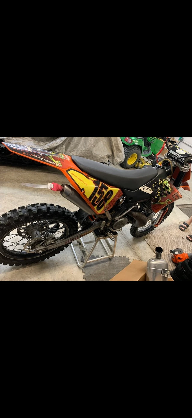 2007 KTM, dovoz Kanada — foto 5 z 5