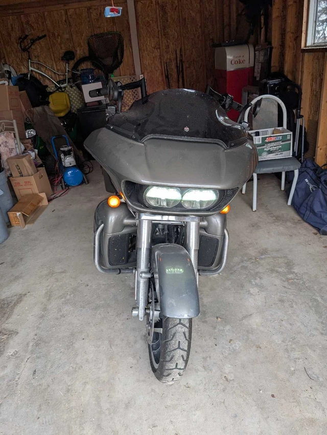 2019 Harley-Davidson, 165 000 km, dovoz Kanada — foto 2 z 3