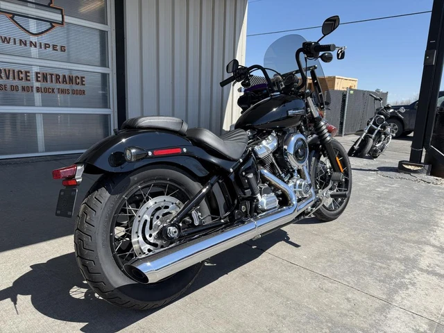 2025 Harley-Davidson, 20 km, dovoz Kanada — foto 2 z 5