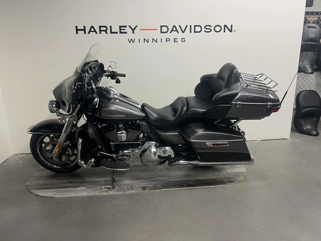 2014 Harley-Davidson, 86 273 km, dovoz Kanada — foto 4 z 5