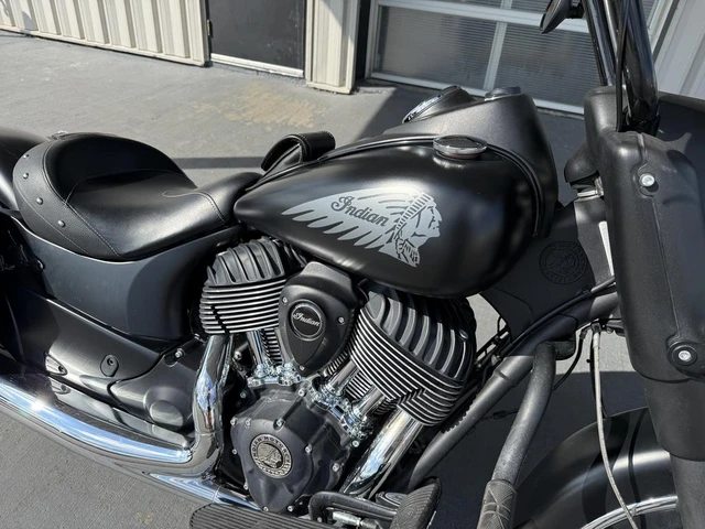 2018 Harley-Davidson, 17 100 km, dovoz Kanada — foto 4 z 5