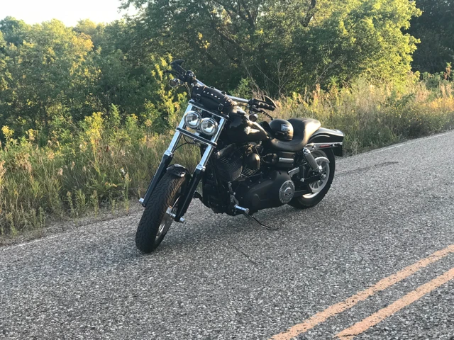 2008 Harley-Davidson, 22 300 km, dovoz Kanada — foto 2 z 3