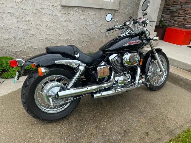 2001 Honda, 8 990 km, dovoz Kanada — foto 2 z 3
