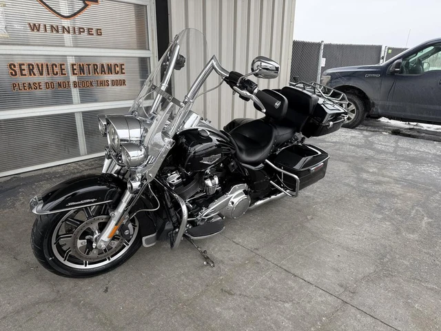 2017 Harley-Davidson, 39 560 km, dovoz Kanada — foto 5 z 5