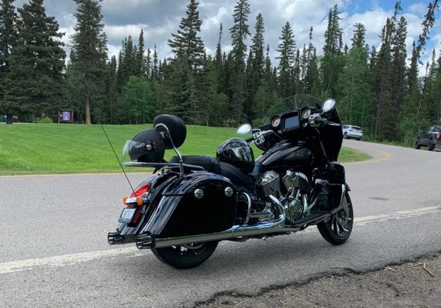 2017 Indian, 27 854 km, dovoz Kanada — foto 4 z 4