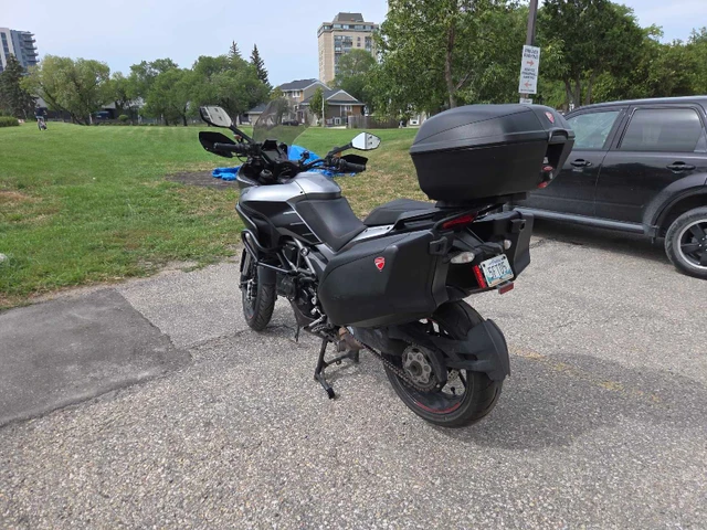 2013 Ducati, 65 962 km, dovoz Kanada — foto 5 z 5
