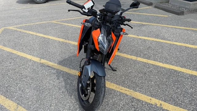 2024 KTM, 800 km, dovoz Kanada — foto 3 z 5