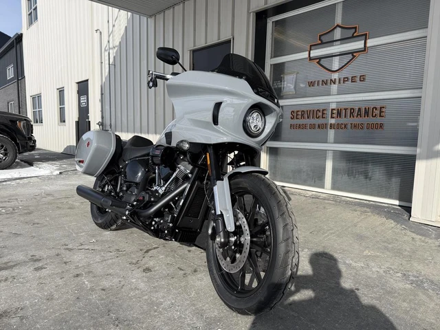 2026 Harley-Davidson, dovoz Kanada — foto 3 z 5