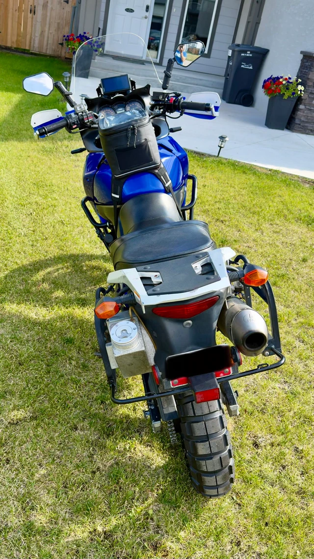 2005 Suzuki, 136 807 km, dovoz Kanada — foto 4 z 5