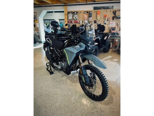 2026 CFMOTO, dovoz Kanada — foto 2 z 5