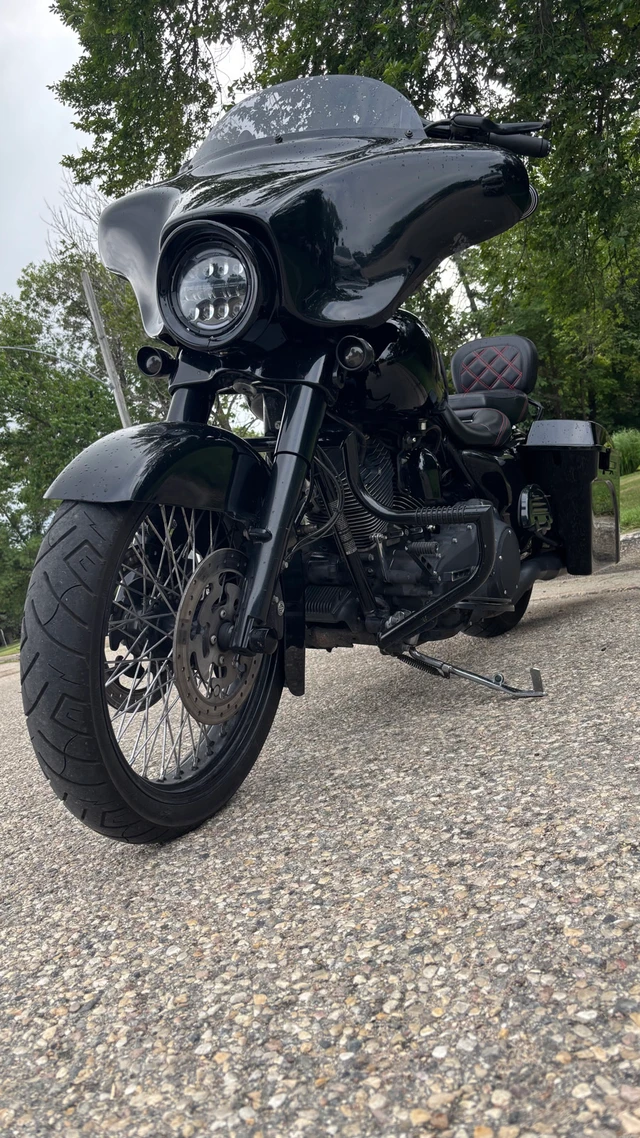 2009 Harley-Davidson, 58 000 km, dovoz Kanada — foto 2 z 5