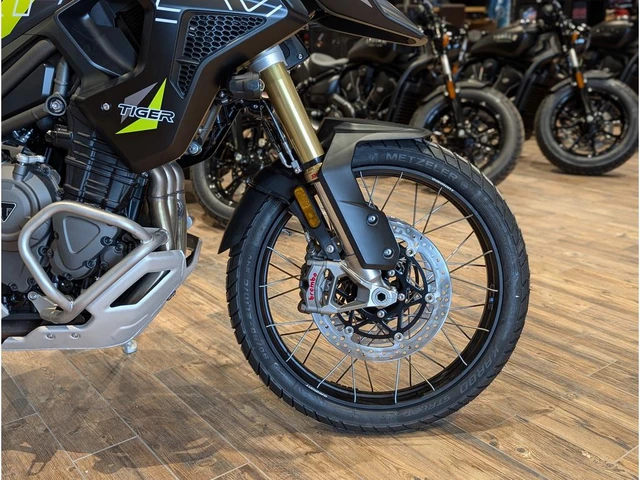 2026 Triumph, 1 km, dovoz Kanada — foto 4 z 5