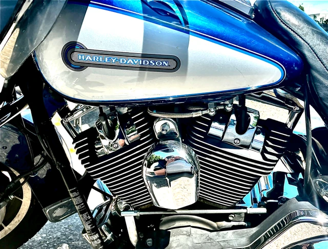 1999 Harley-Davidson, 120 000 km, dovoz Kanada — foto 4 z 5