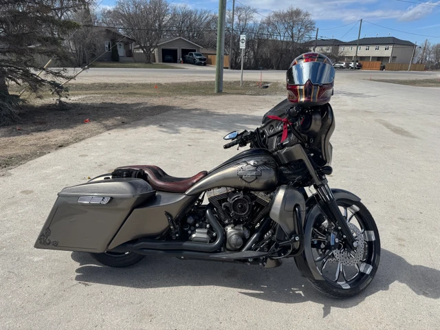 2016 Harley-Davidson, 54 000 km, dovoz Kanada — foto 2 z 5